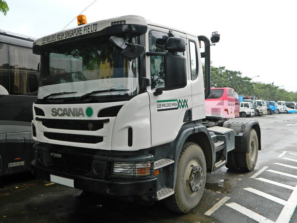 Do I Need a Truck Crash Lawyer for a Minor Accident
