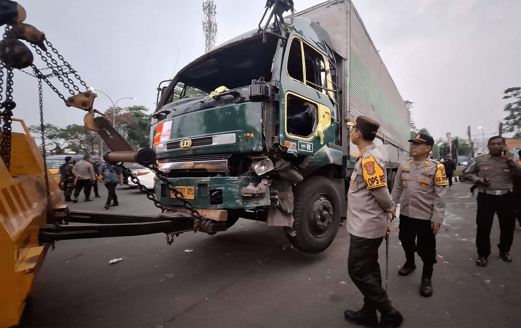 choose a truck crash lawyer