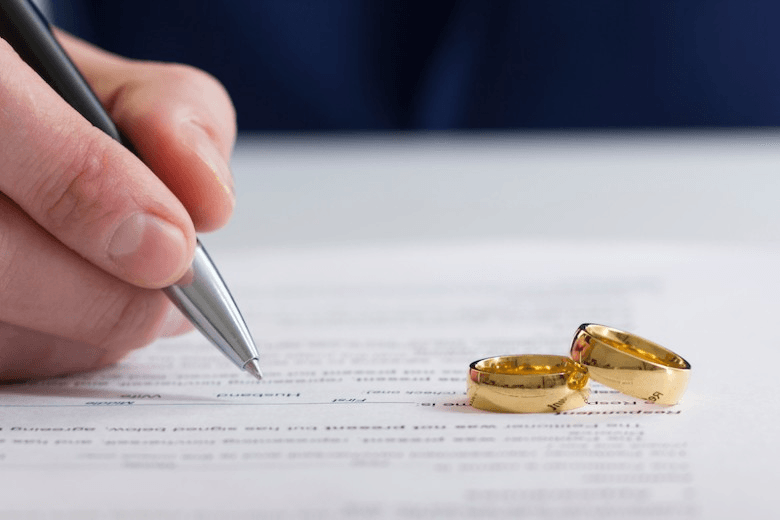 Lawyer for Prenuptial Agreement With a Dual-Citizen Spouse