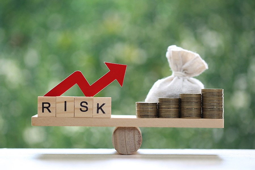 Profil Risiko dan Volatilitas Saham IDX CDIA