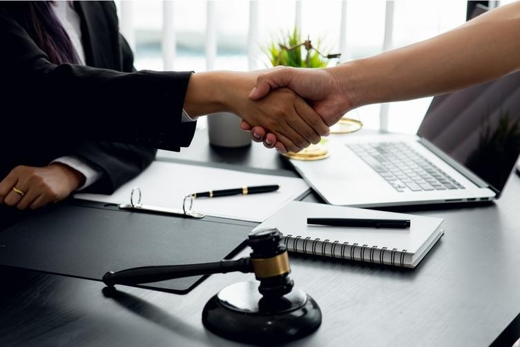 Wrongful Dismissal Lawyer as a Short-Service Employee